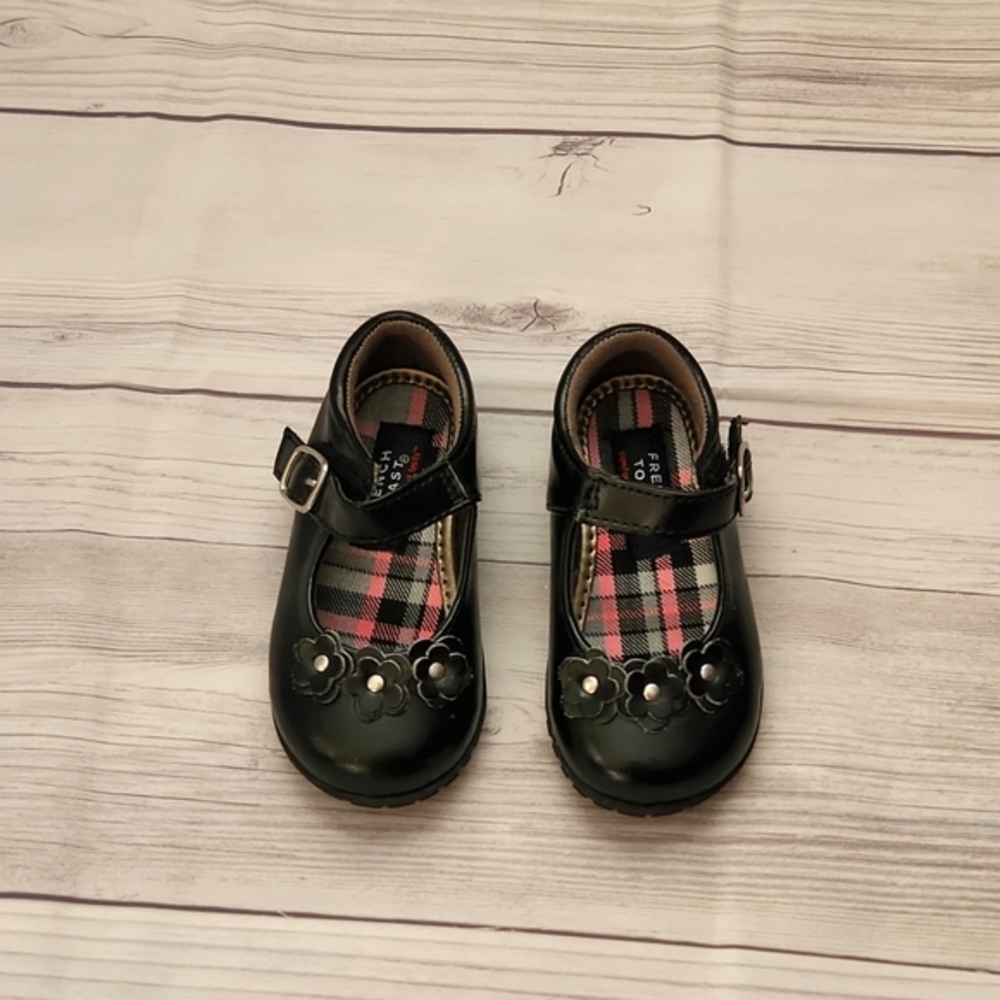 New-Mary Jane Style Dress Shoes Size 6